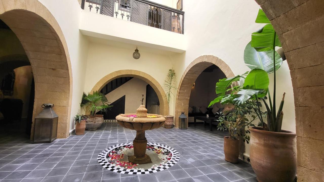 Riad Dar Nor Эс-Сувейра Экстерьер фото